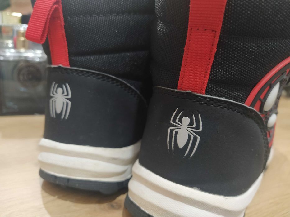 Детски боти за момче