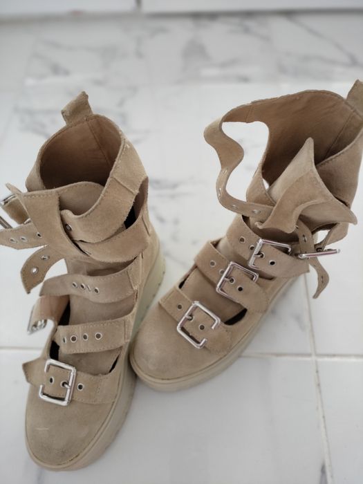 Botine cu platforma piele întoarsă