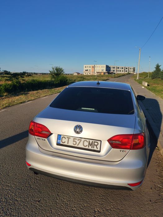 VOLKSWAGEN Jetta 2011 — imagine 4