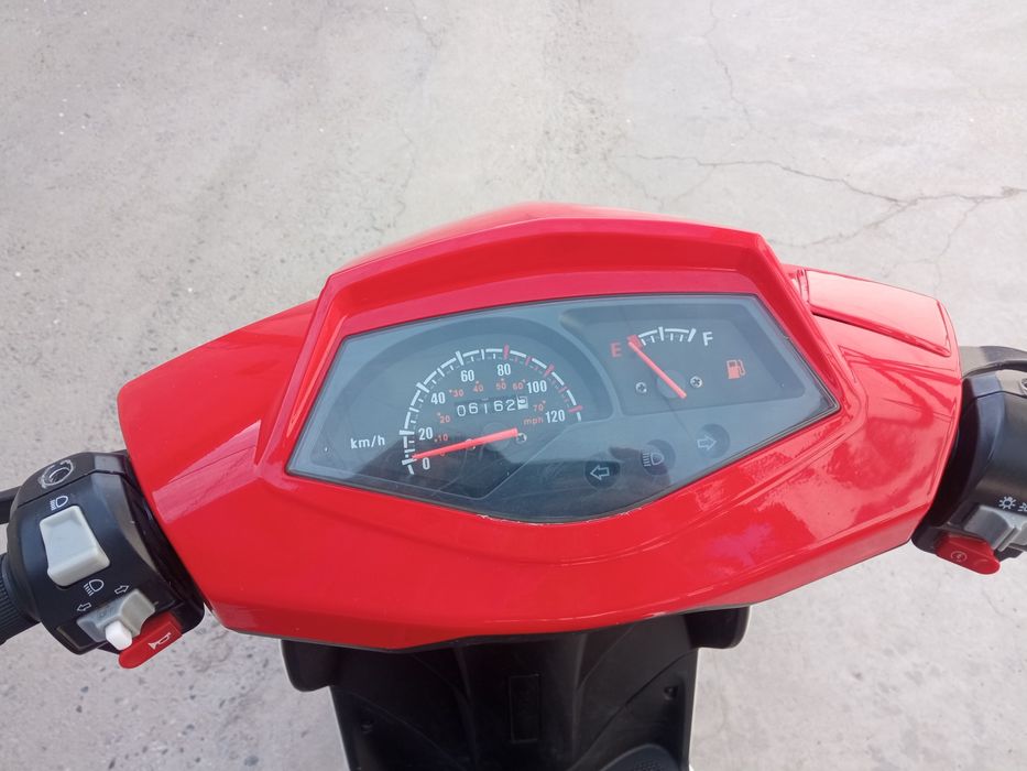 Скутер бонви.   .