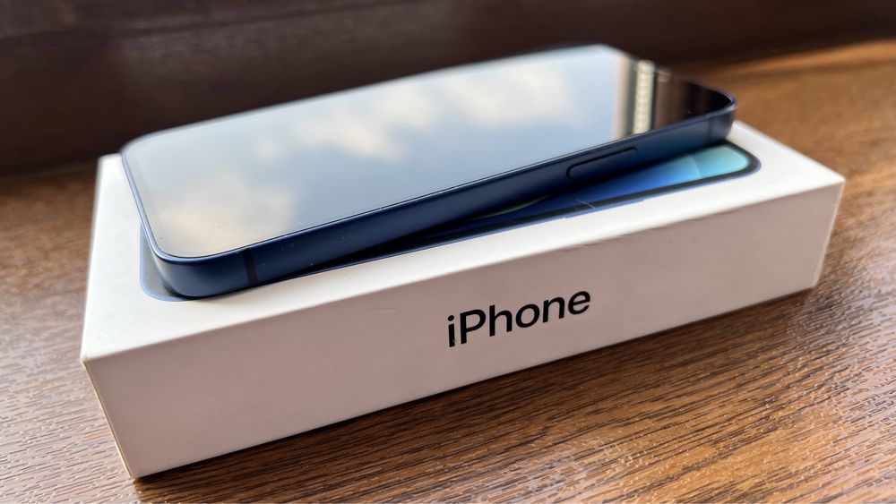 Продам Iphone 12 mini 64 гб