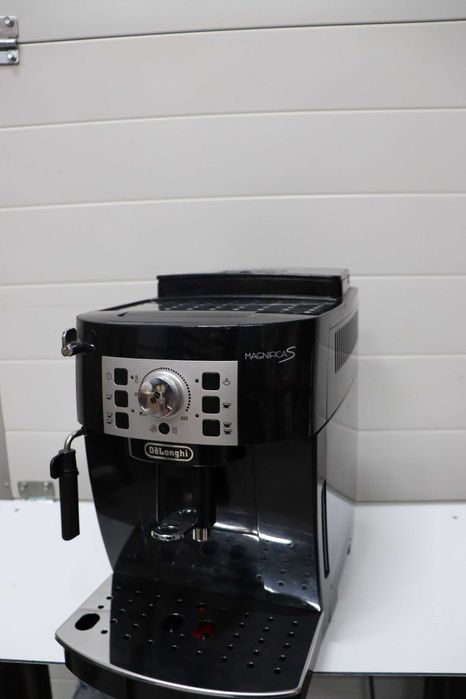 Кафеавтомат De'Longhi Magnifica S 1450W, 5вида напитки, 15бара