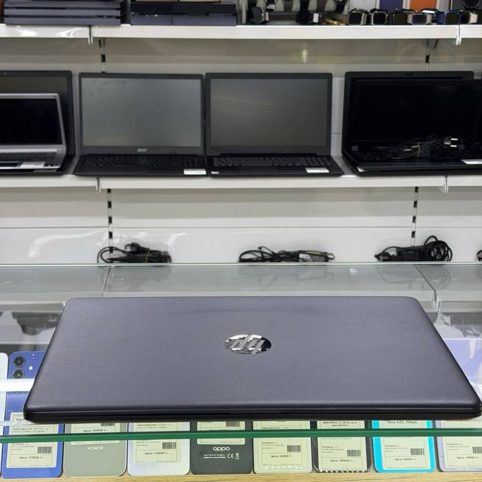 Ноутбук HP / core i3-6 / ozu 4gb