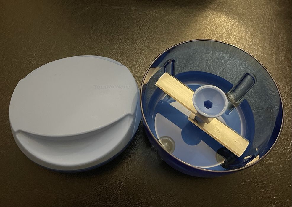 Tocător Tupperware pentru ierburi și ceapă 300ml