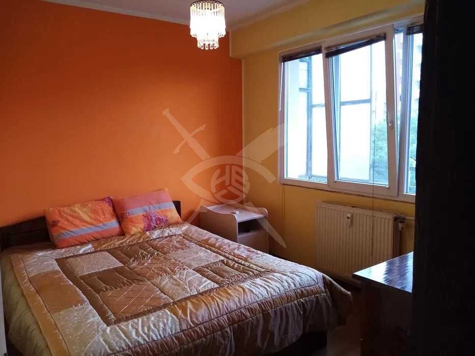 Продава се Тристаен апартамент в Пловдив, Гагарин - 65 кв.м за 1770 €/кв.м - Снимка #3