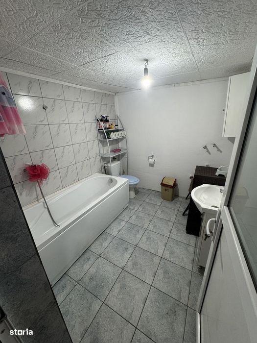 Casă cu pivniță și curte Sector 5 Soseaua Bucuresti-Magurele