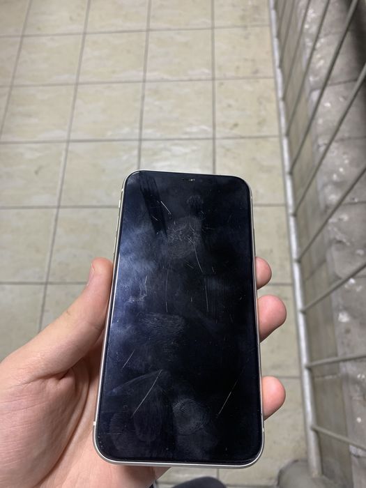 Продам iphone 11