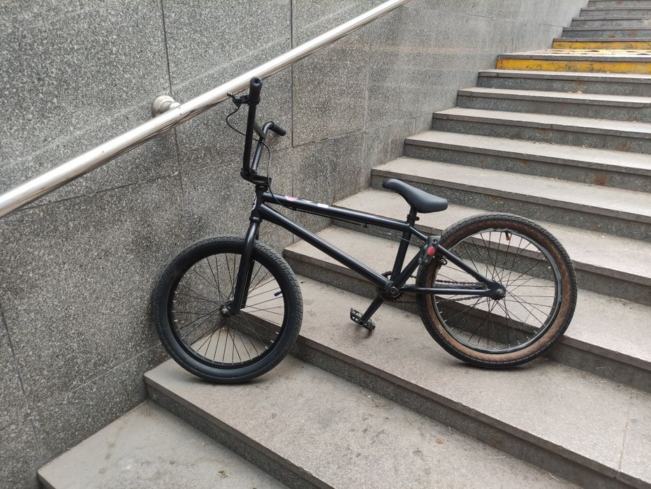 Продам BMX sunday