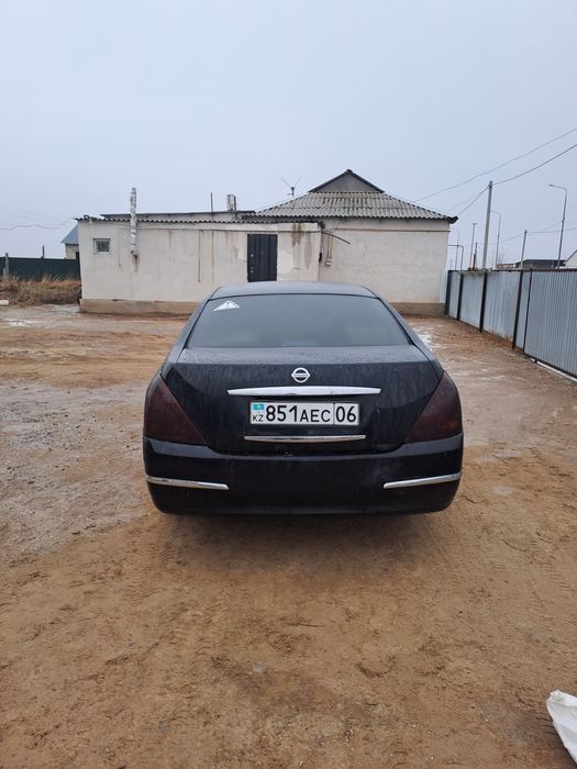 Машина сатамын Ниссан