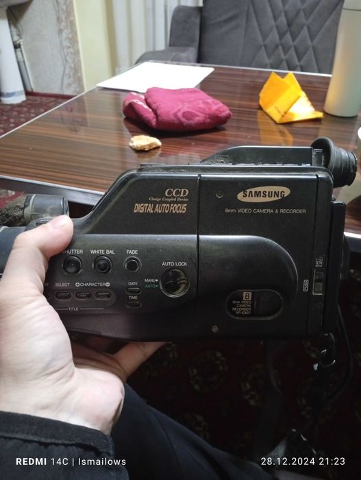 Видеокамера  б/у