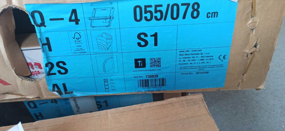 Покривен прозорец Roto