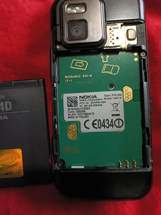 Vând Nokia N97-4 RM 555