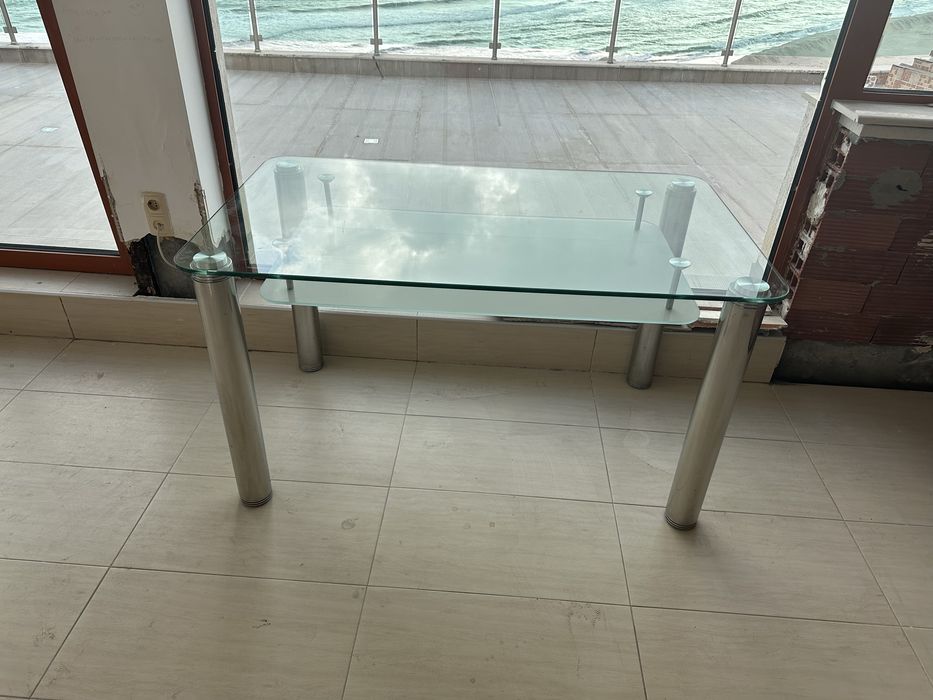 Цялостно обзавеждане за дома/спални комплекти/гардероби/маси/дивани