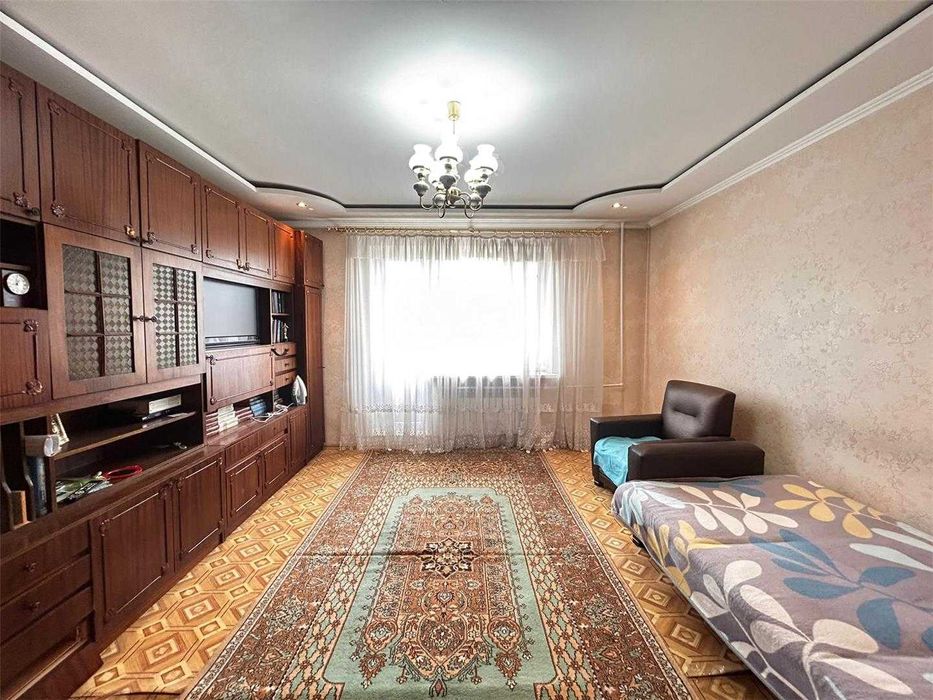 *Продается 3-х комн .Юго-восток