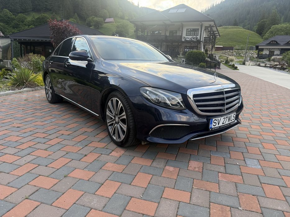 Mercedes Benz - E Class 220D - 2016 - W213