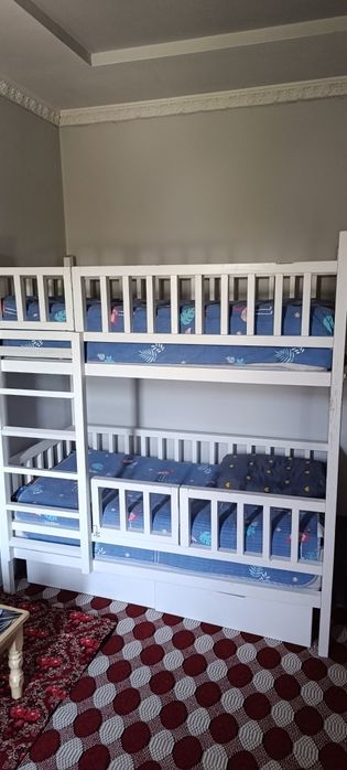 Болалар кировати 2 етажлик матраси яхшисидан
