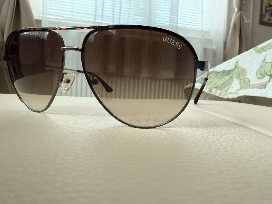Слънчеви очила Guess