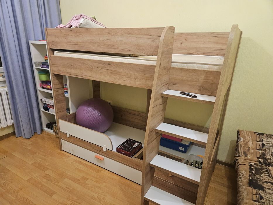 Продам кровать 2 яруса