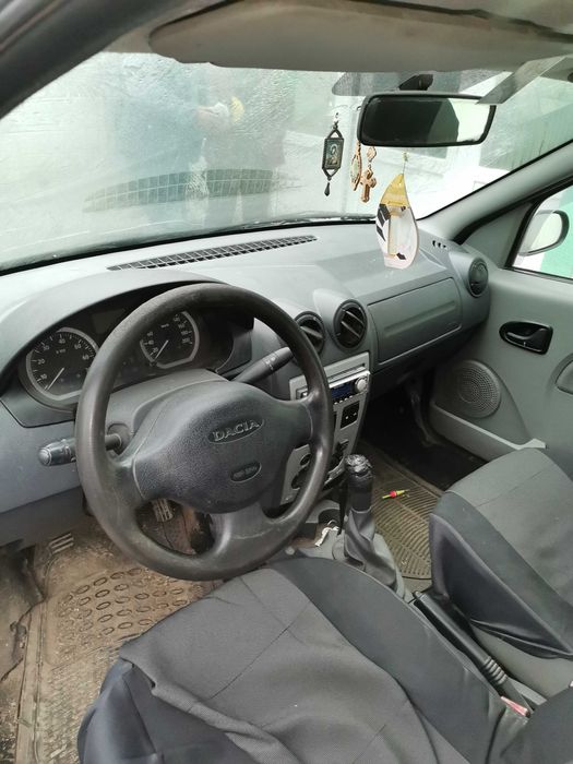 Vând Dacia Logan 1,4