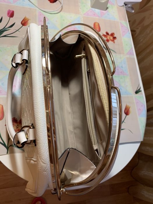 Продается новая  летняя сумка