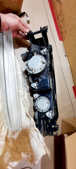 Фара на мазду 626 переходку