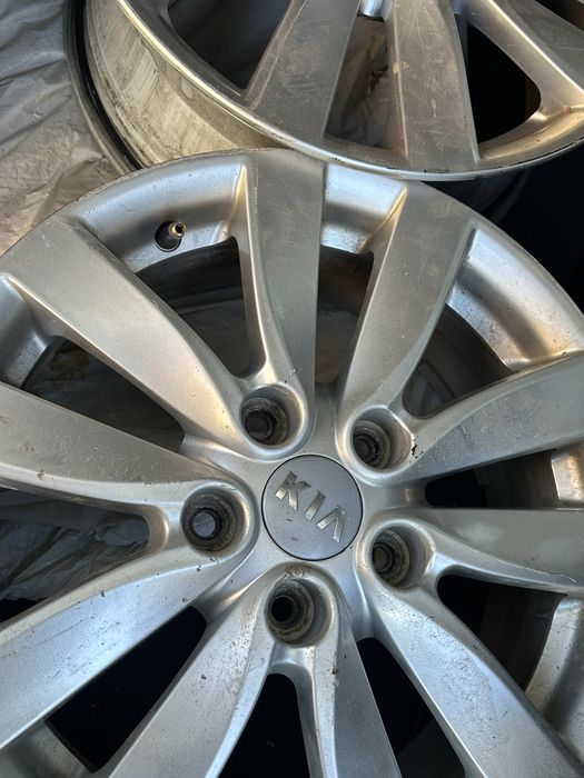 Продам диски на киа