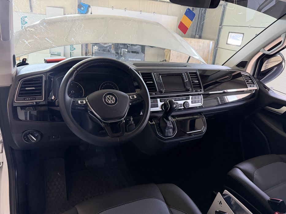 VOLKSWAGEN Multivan 2016 — imagine 4