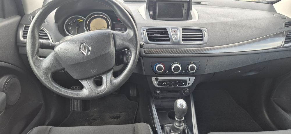 RENAULT Megane 2011 — imagine 4