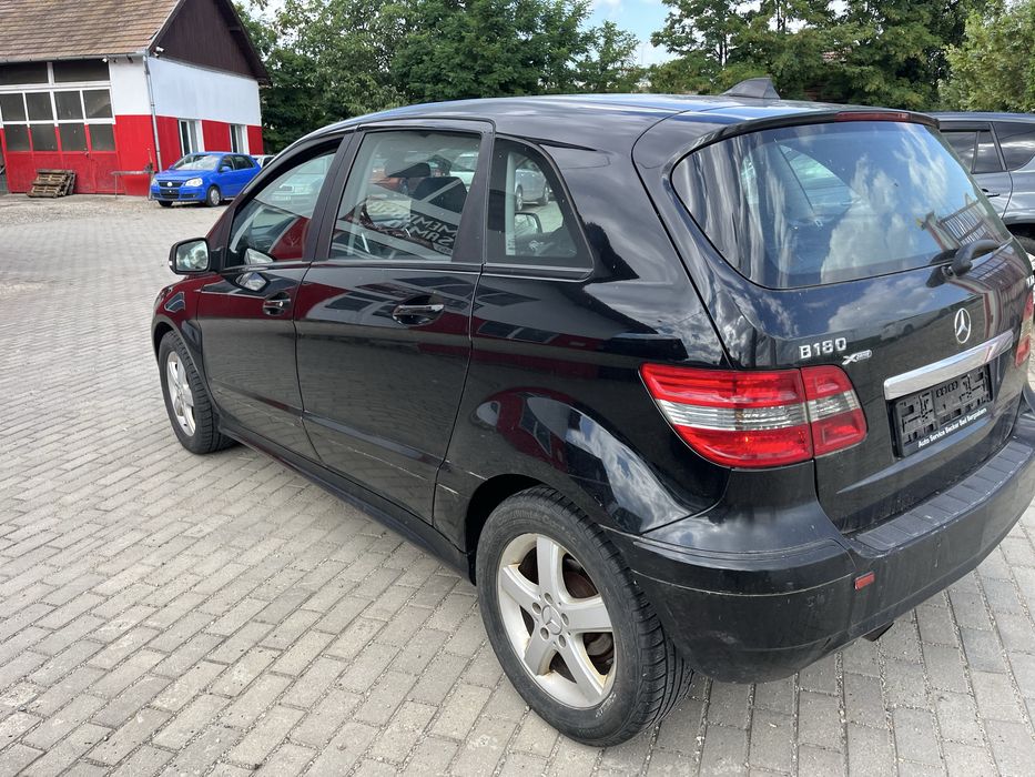 Piese mercedes b 180 cdi
