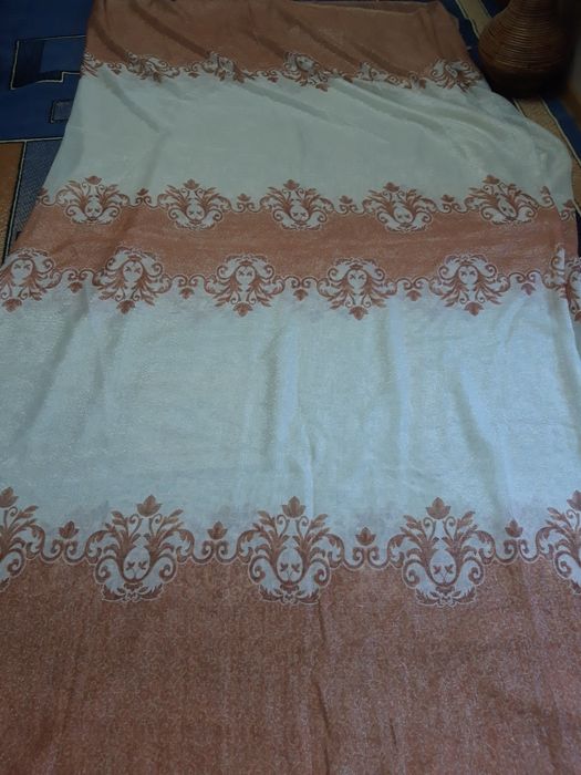 Продам новый тюль (с люрексом),5м.