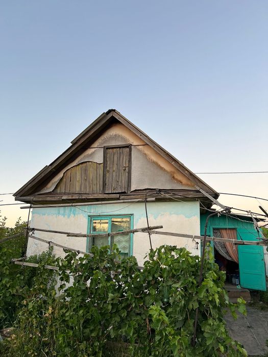 Продам дачный участок с домиком