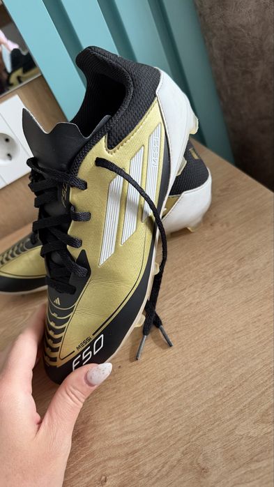 Бутонки f50 messi