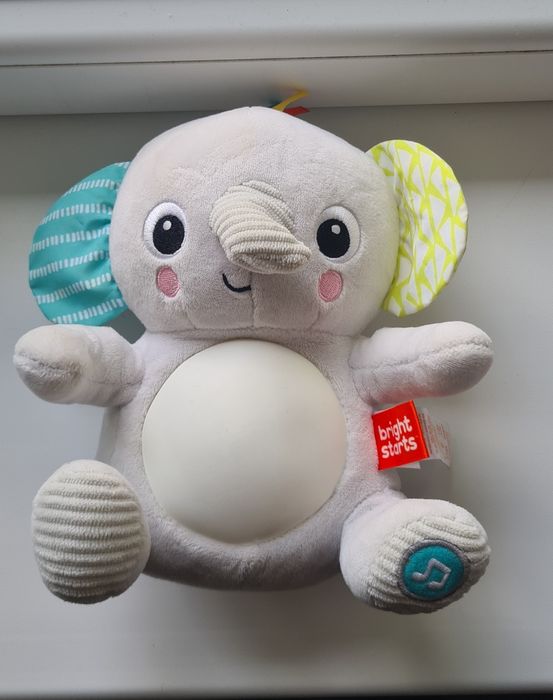 Jucarie interactiva Elefant cu melodii și lumini