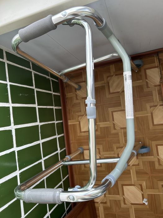 Продам Ходунок б/у