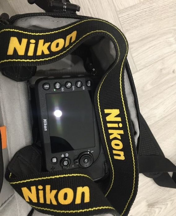 Nikon D7200 Kit 18-140 ED VR DX черный