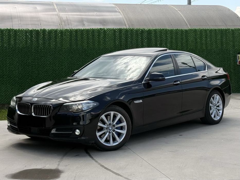 Bmw seria 5 facelift // 2016 // 3 butoane // Trapă // Distronic+