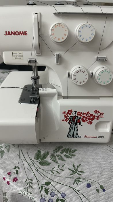 Оберлок Janome Samurai 888