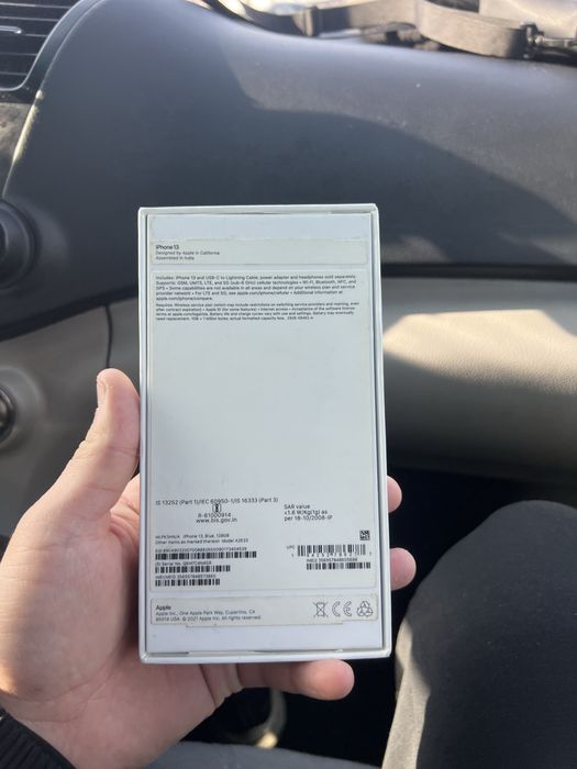 Продам айфон 13 в идеальном состоянии