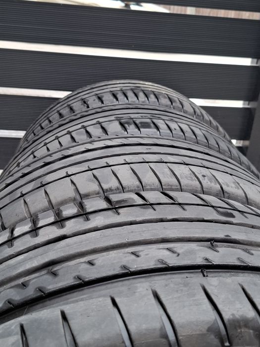 Vând cauciucuri Michelin 225/50/18 de vara
