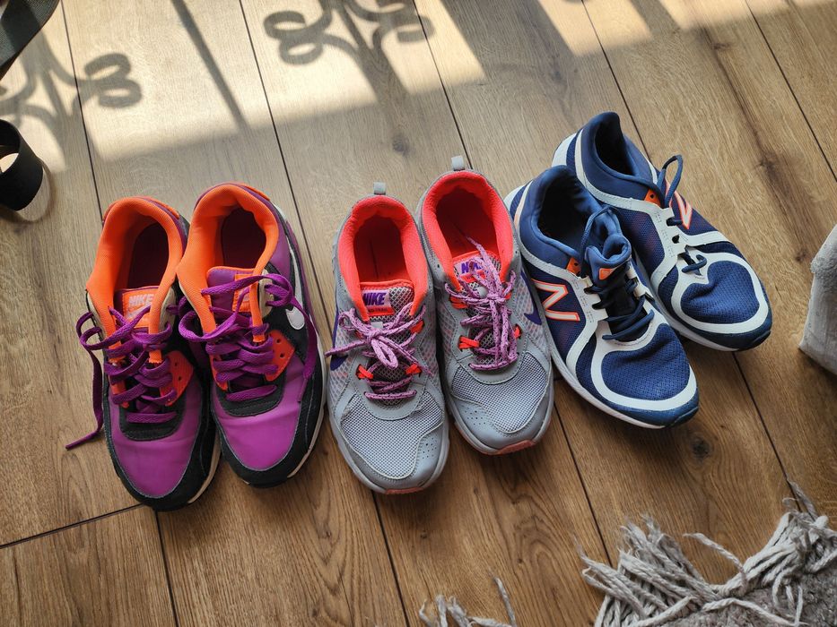 Продам оригинальные б/у кроссовки