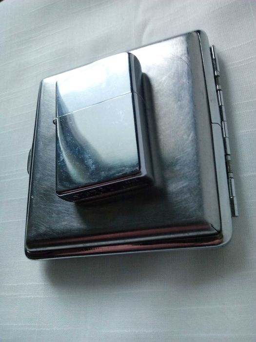 Комплект метални табакера и бензинова запалка STAR-I