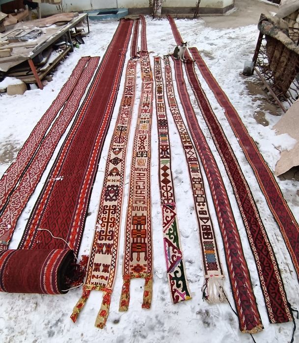 Ескі бұйымдары сатылады