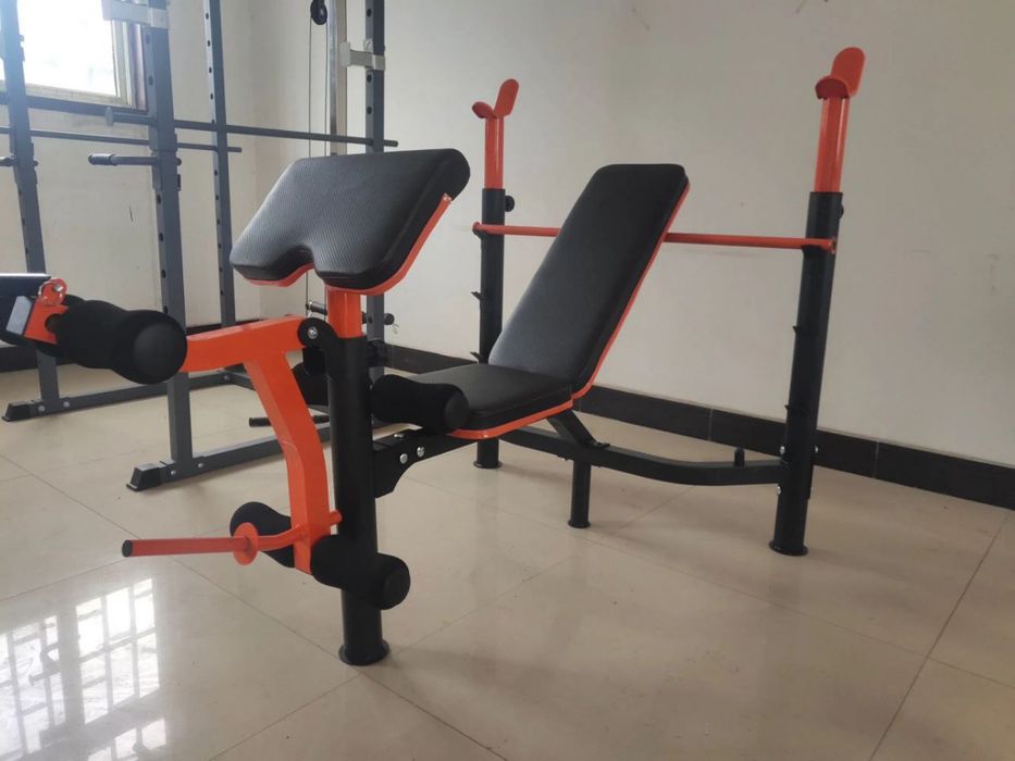 Скамьи для жима штанги Fitness Gear