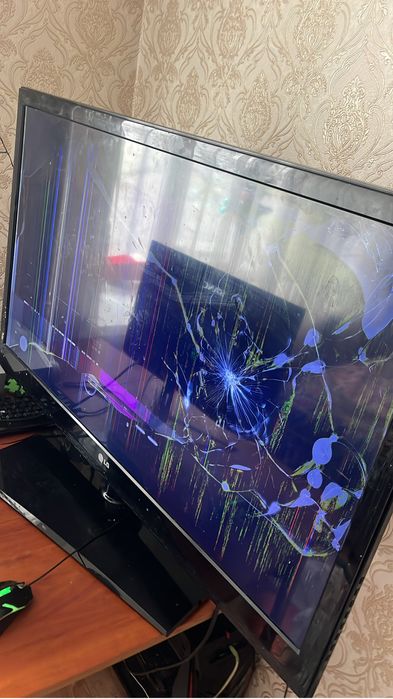 Продам телевизор LG