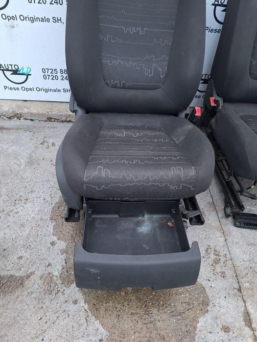Scaune fata stanga dreapta material textil Opel Meriva B