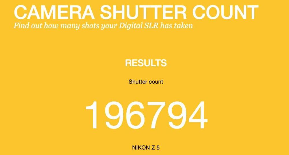 Nikon Z5 full frame body fara lentila