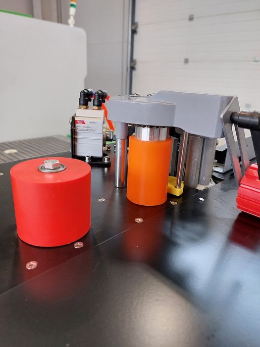 Кромкооблицовочный станок с автоматической обрезкой кромки Practic