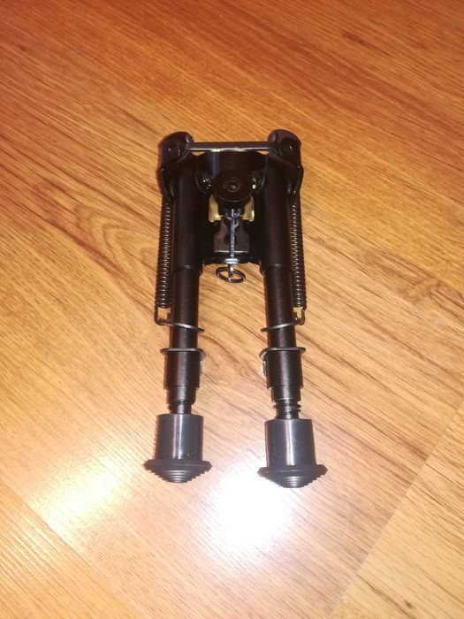 Двунога за пушка оръжие