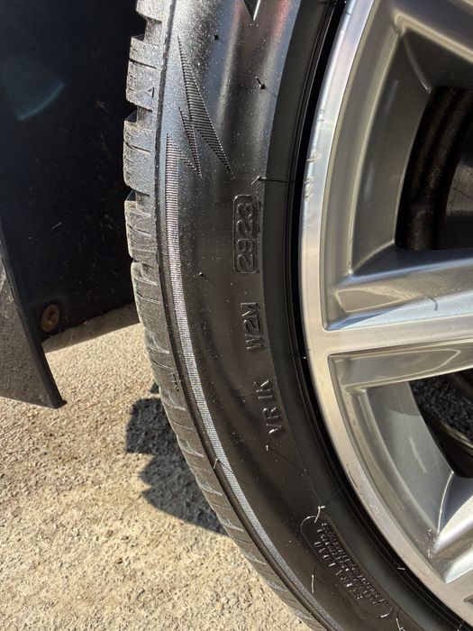 Anvelope iarna Bridgestone 245/45/R18