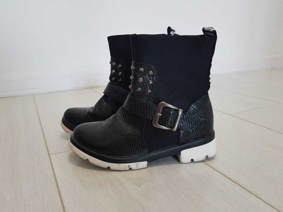 Продам сапожки для девочки